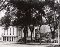 1842 Second Meeting House, Second Church Building of the Second Congregational Church of Danbury.                                  Located on Main Street it was subsequently used as a Town Hall, Post Office and William Judd’s store. 